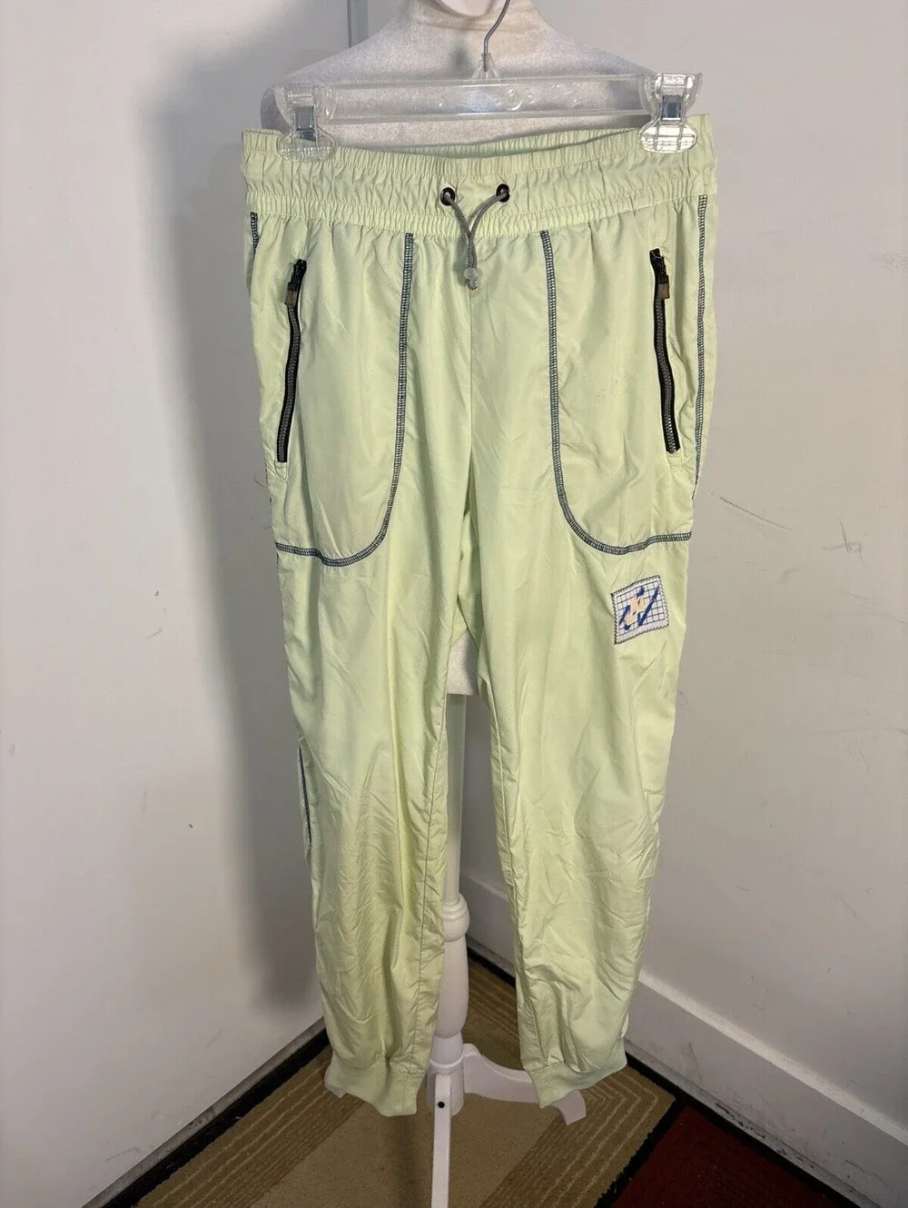 Nike Archive 1992 Reissue Woven Jogger Pants Neon Lime Green Size Small